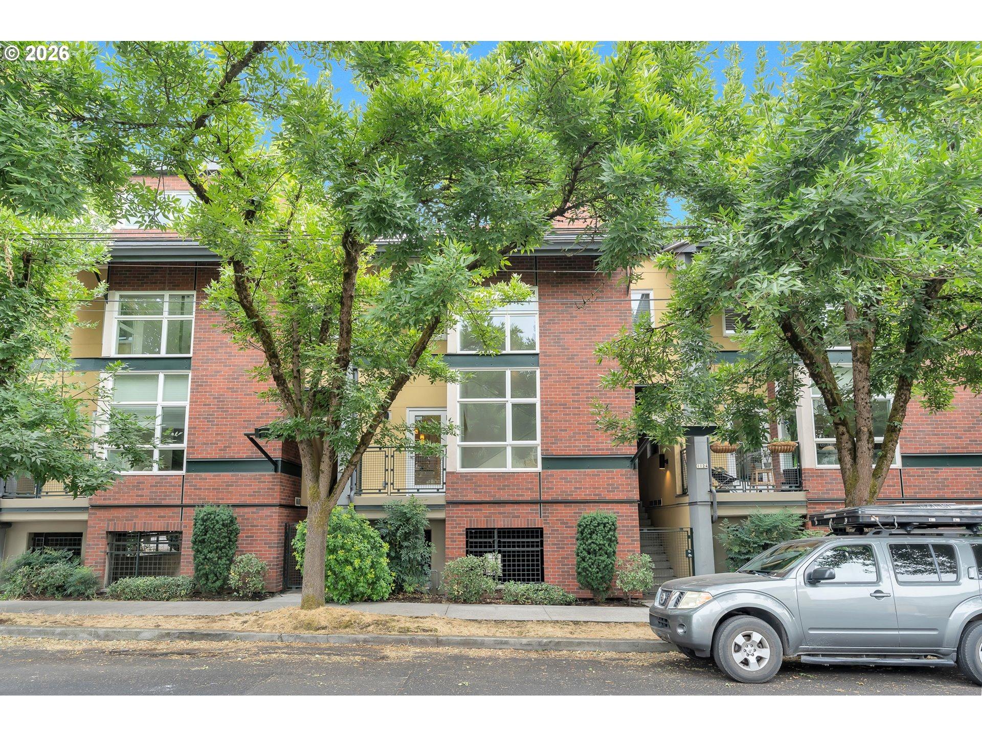 Ne Schuyler St, Portland, OR 97212