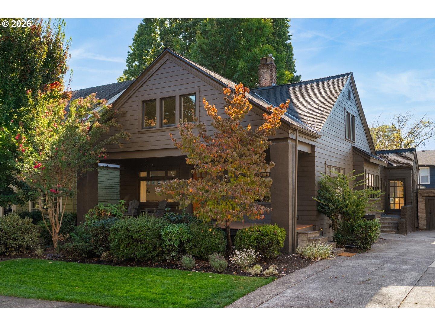 Ne Flanders St, Portland, OR 97232
