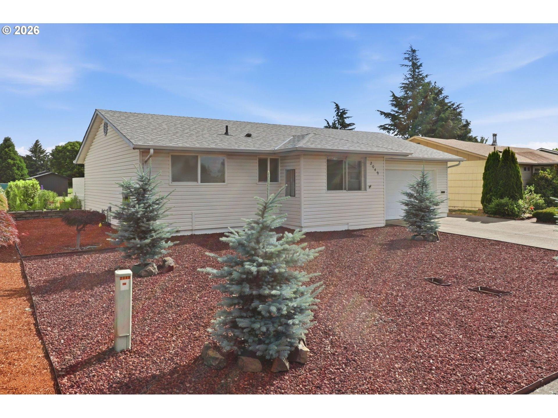 W Hayes St, Woodburn, OR 97071