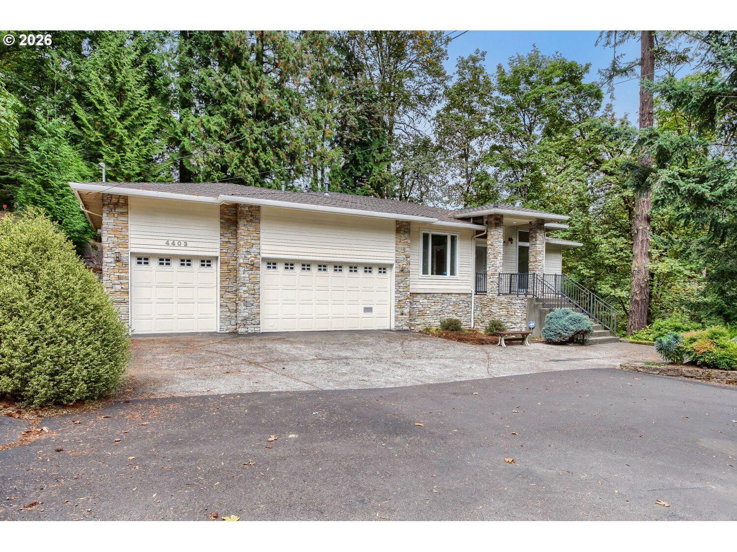 W Burnside Rd, Portland, OR 97210