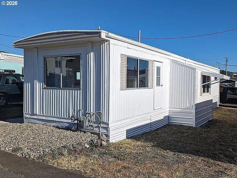 Ne Stephens St, Roseburg, OR 97470