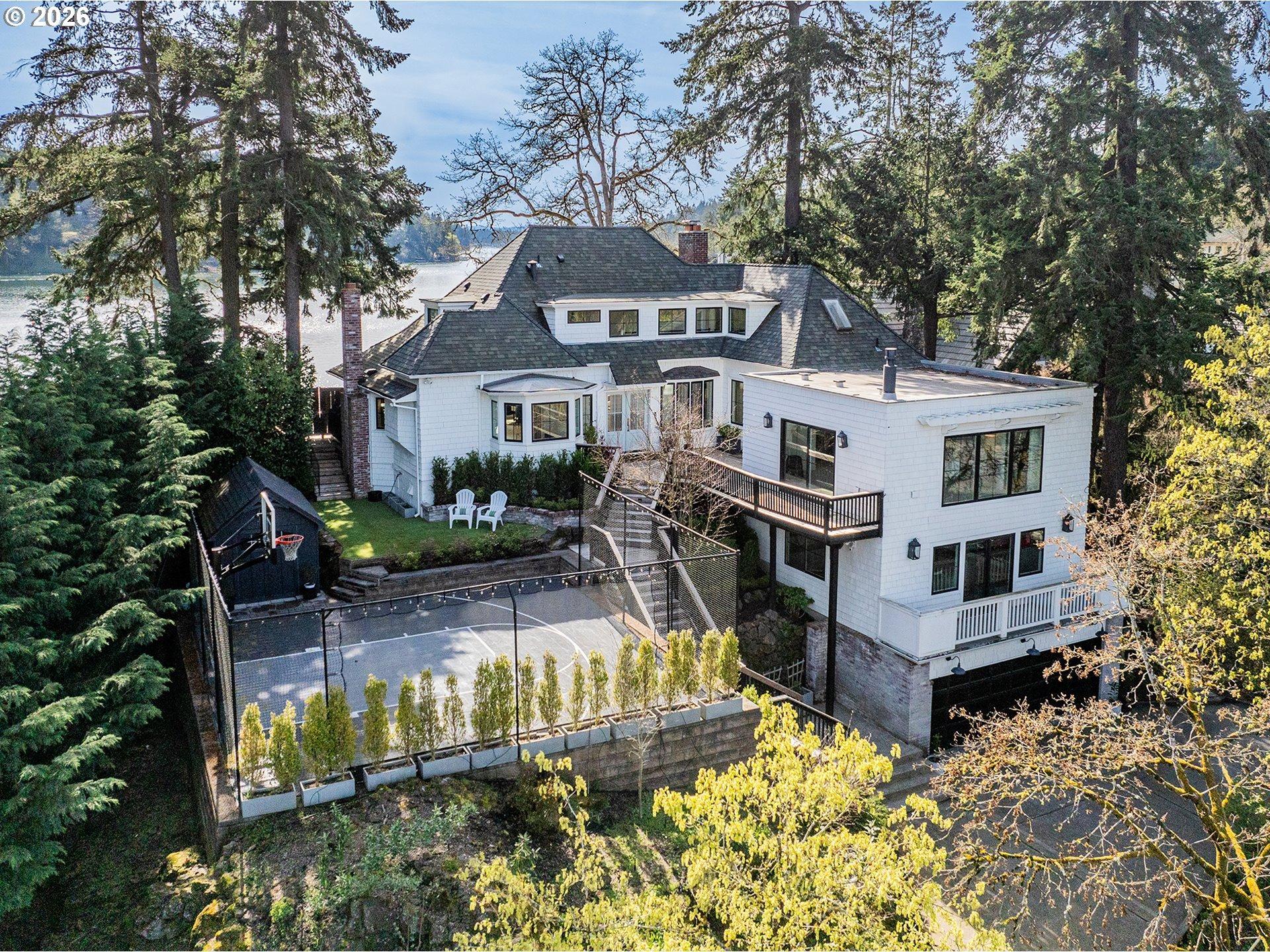 Northshore Rd, Lake Oswego, OR 97034
