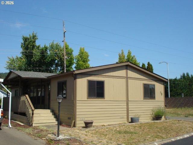 E Central Ave, Sutherlin, OR 97479