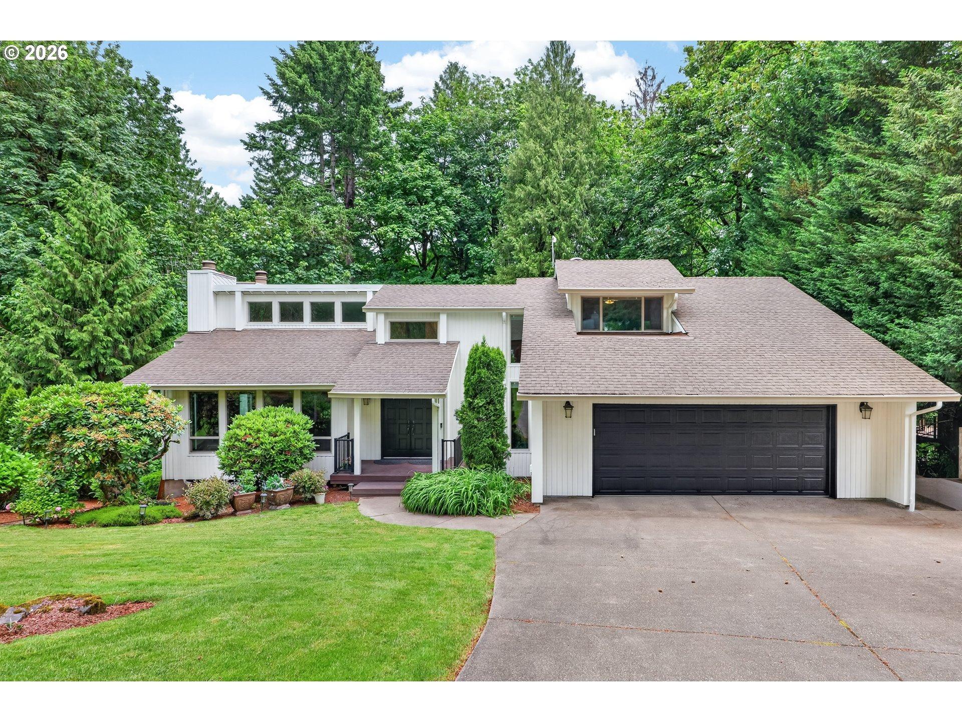 Carrera Ln, Lake Oswego, OR 97034