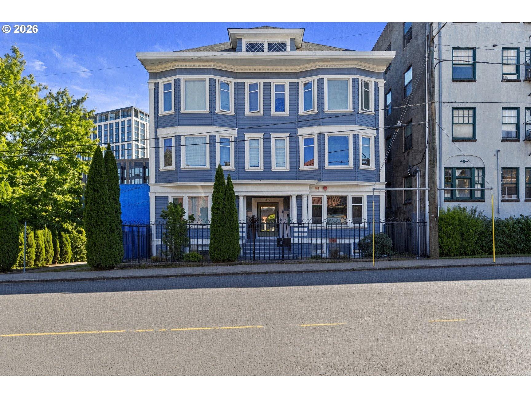 Nw Couch St, Portland, OR 97209