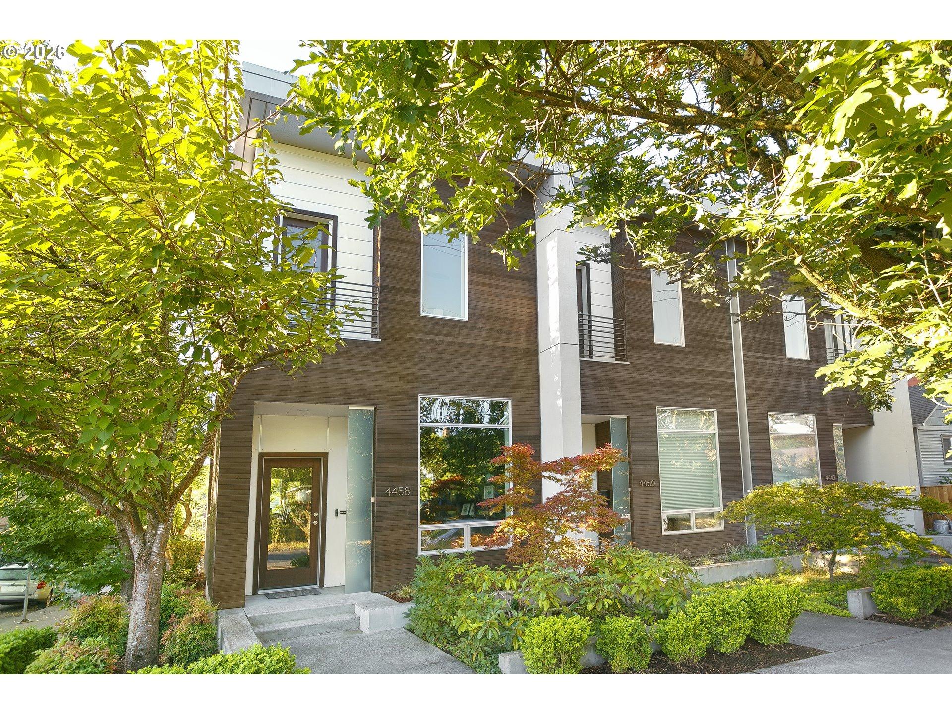 Se Stark St, Portland, OR 97215