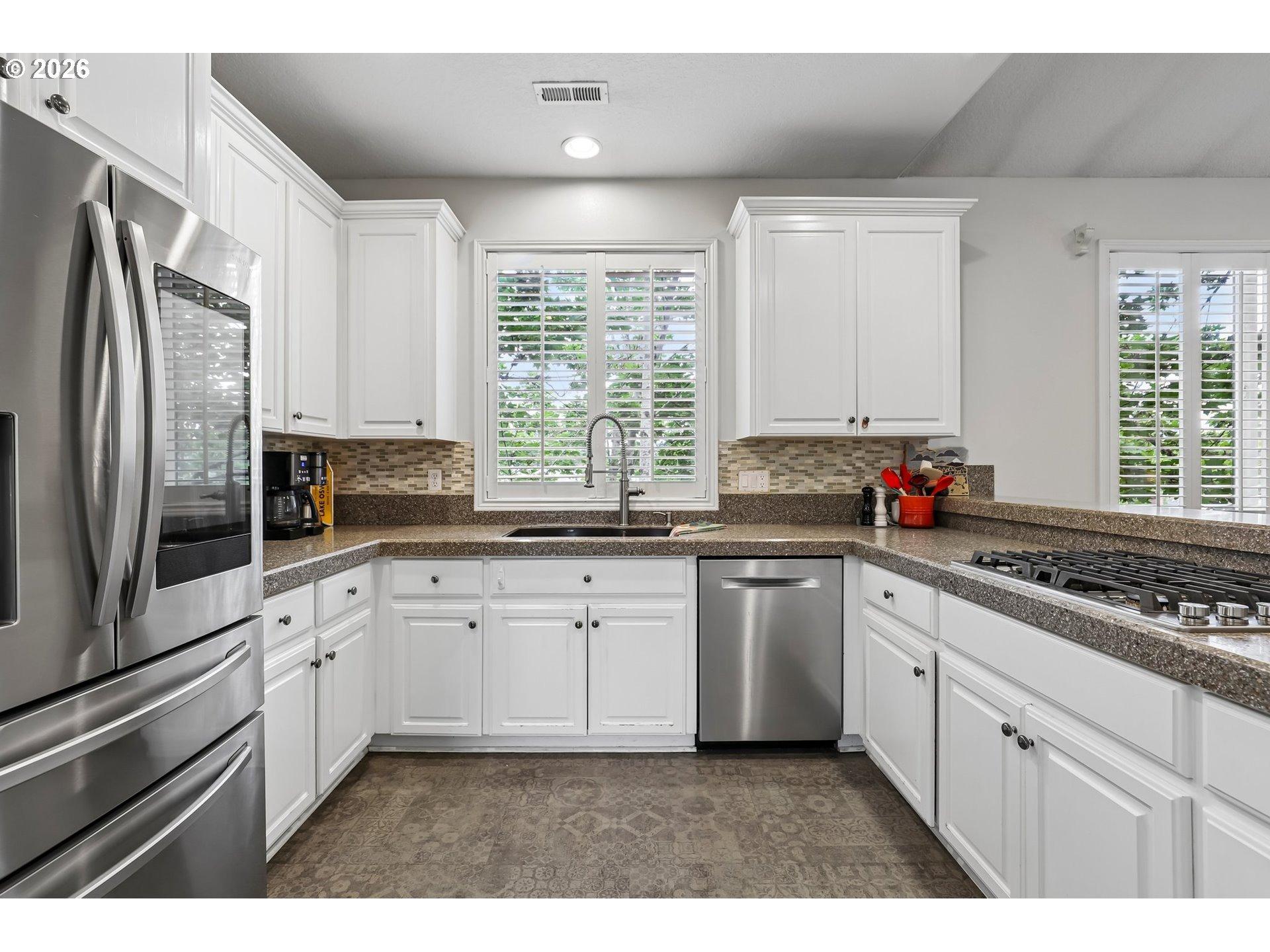 Bennington Ct, West Linn, OR 97068