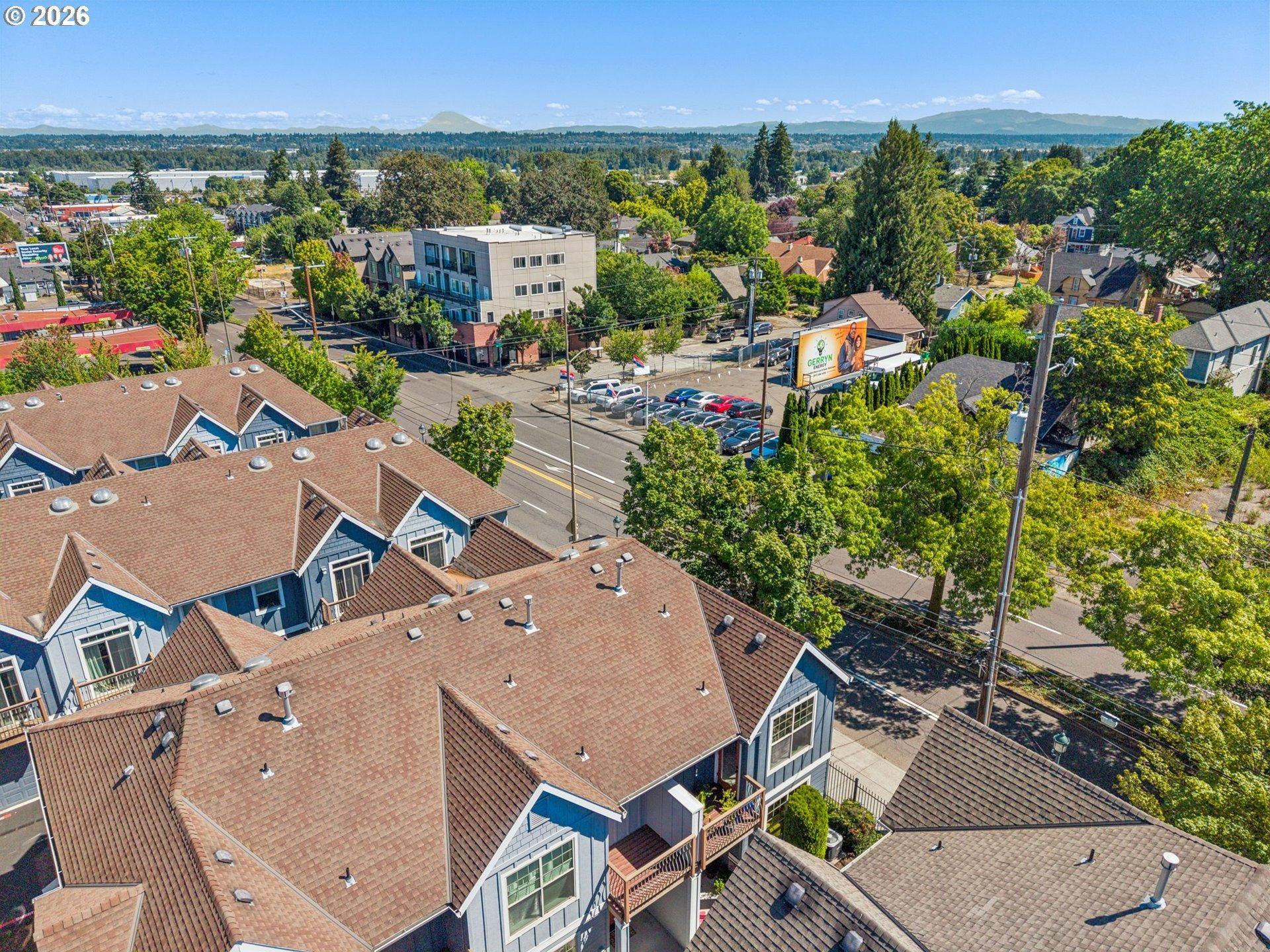 Ne Morgan St, Portland, OR 97211