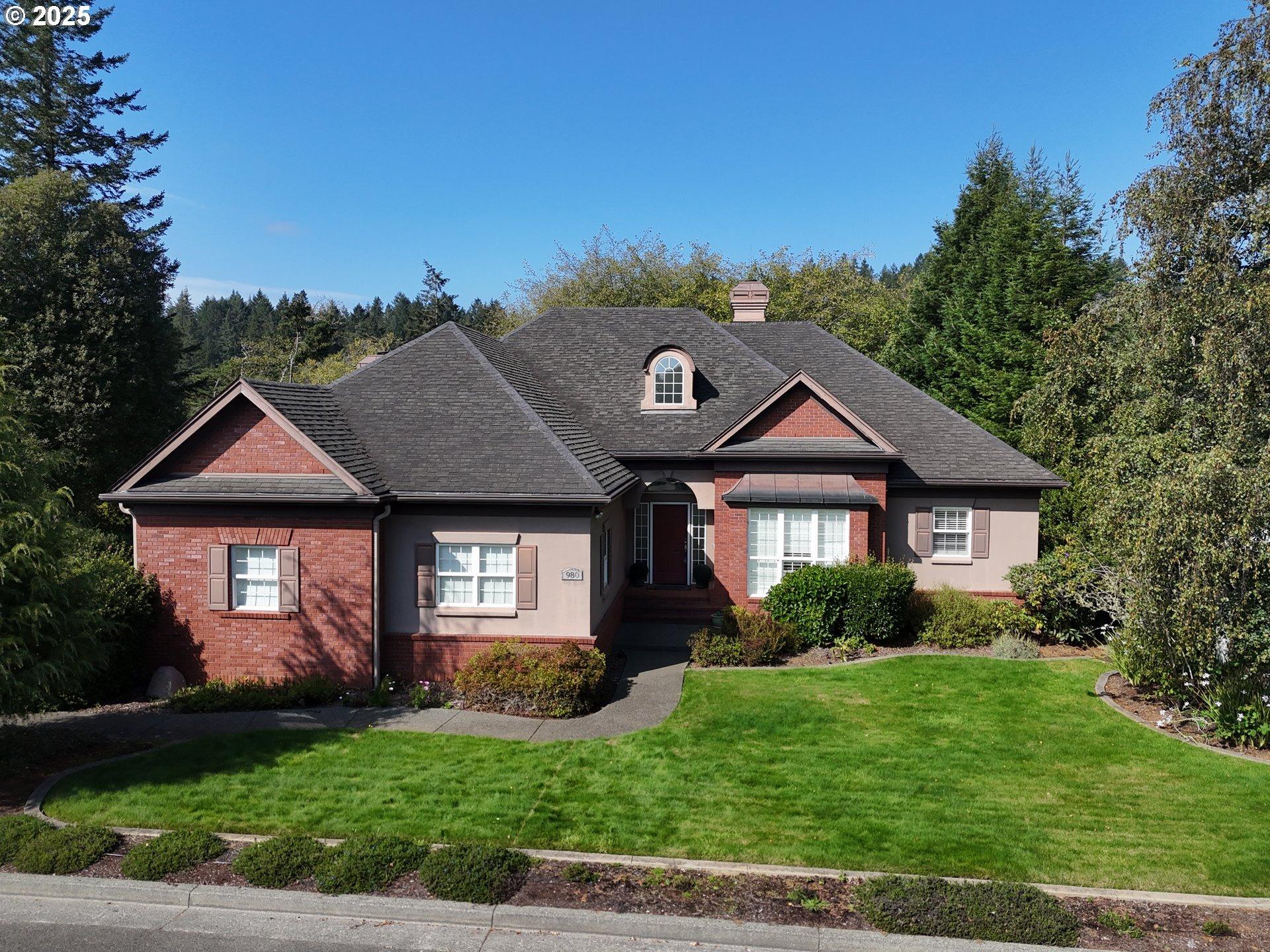 Brooke Ln, Brookings, OR 97415