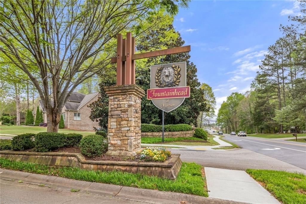 Fountainhead Dr, Jefferson, GA 30549