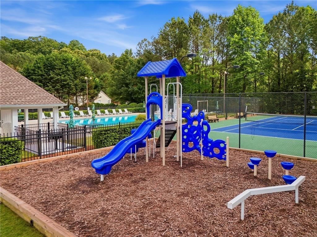 Glen Laurel Ct, Cumming, GA 30040