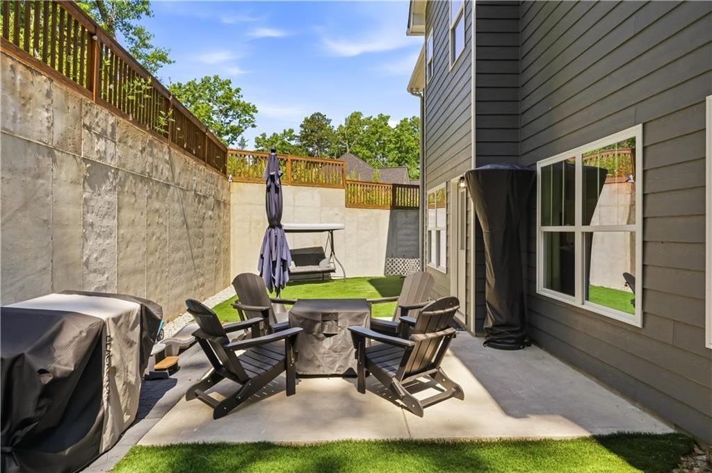 Grand Georgian Ct Ne, Cartersville, GA 30121