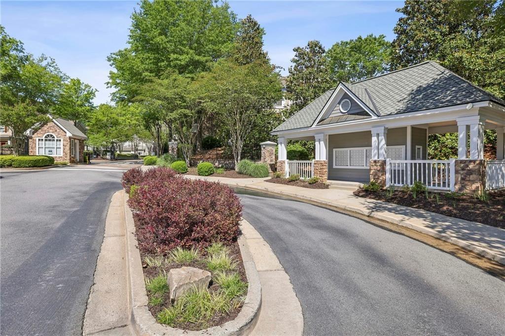 Pembrooke Cir, Alpharetta, GA 30004