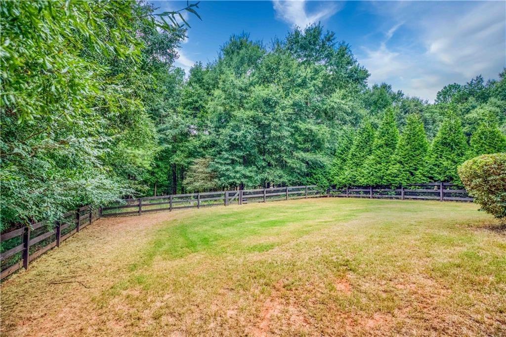 Greenwood Cir, Madison, GA 30650