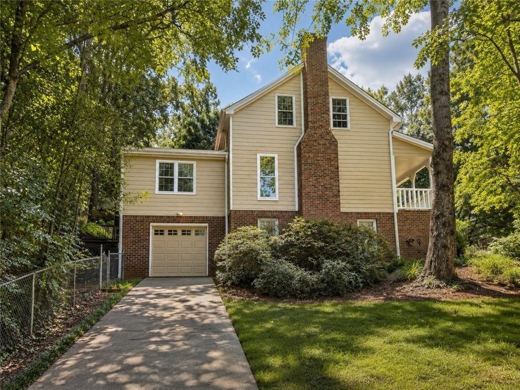 Evelyn Ln Sw, Lilburn, GA 30047