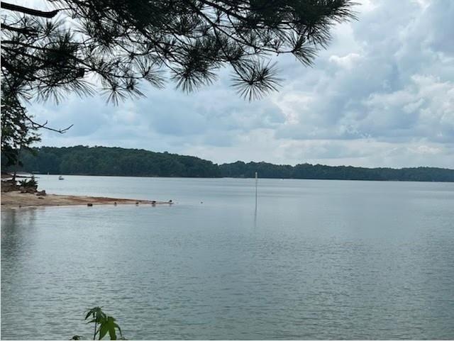 Edgewater Dr, Gainesville, GA 30506