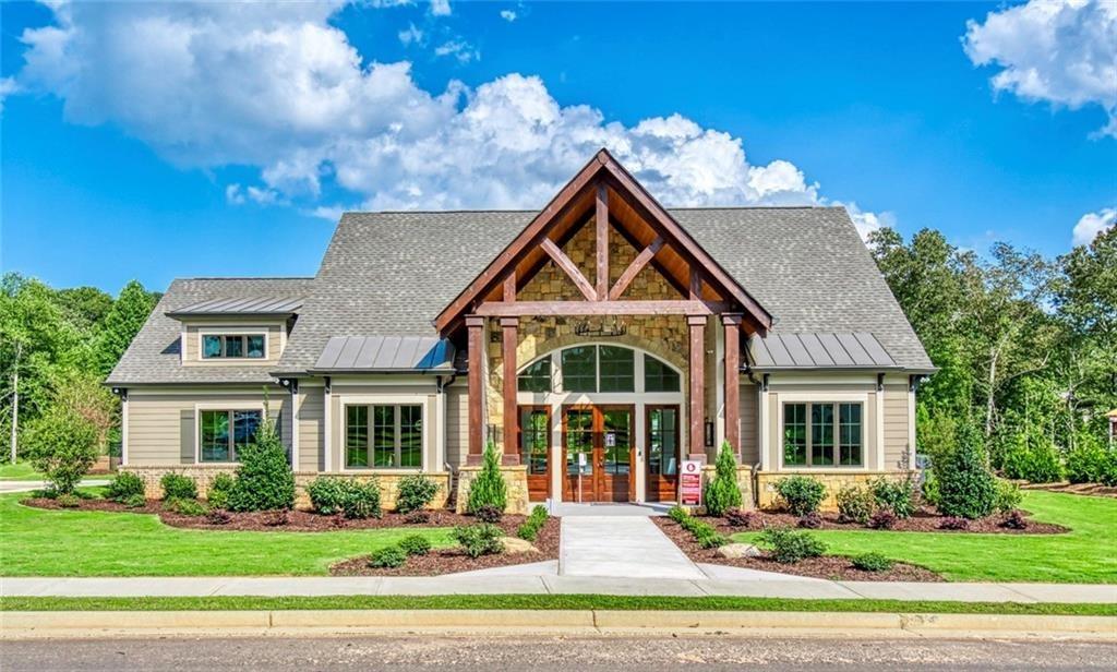 Auburn Crossing Dr, Auburn, GA 30011