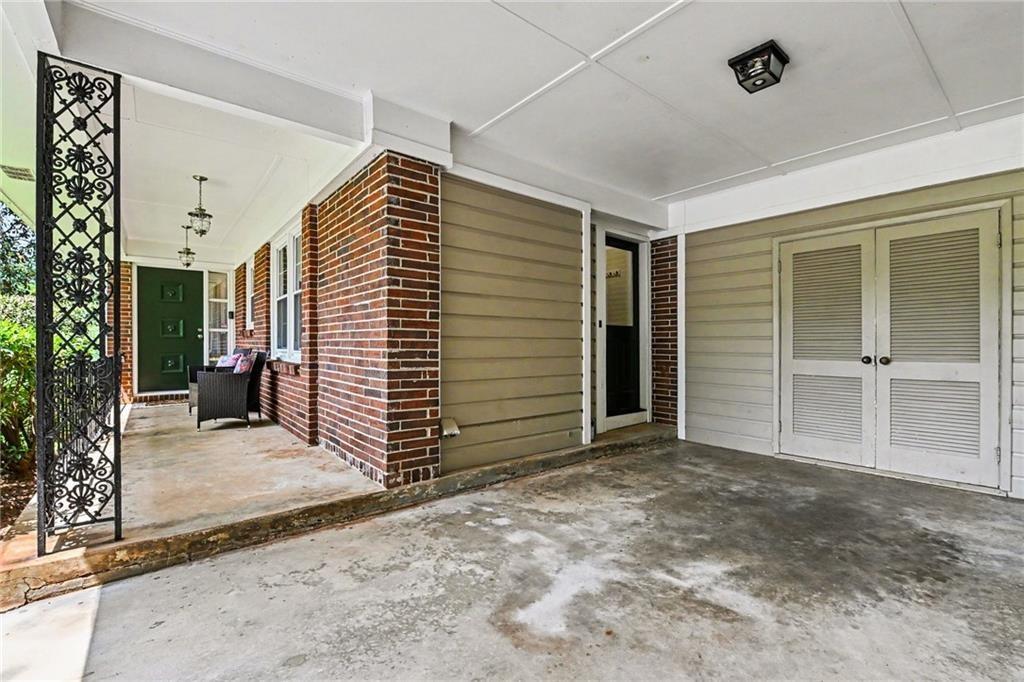 Laurel Ridge Dr, Decatur, GA 30033