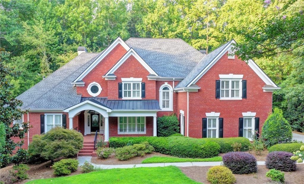 Laurel Oak Dr, Suwanee, GA 30024