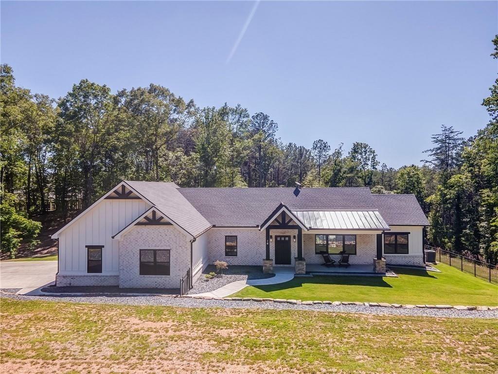 Mountain Creek Trl Ne, Fairmount, GA 30139