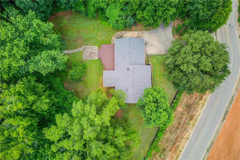 Ladd Dr, Gainesville, GA 30506