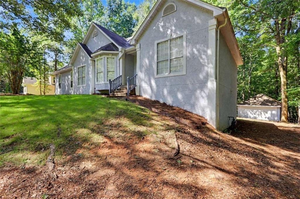 Wilkes Ct, Newnan, GA 30263