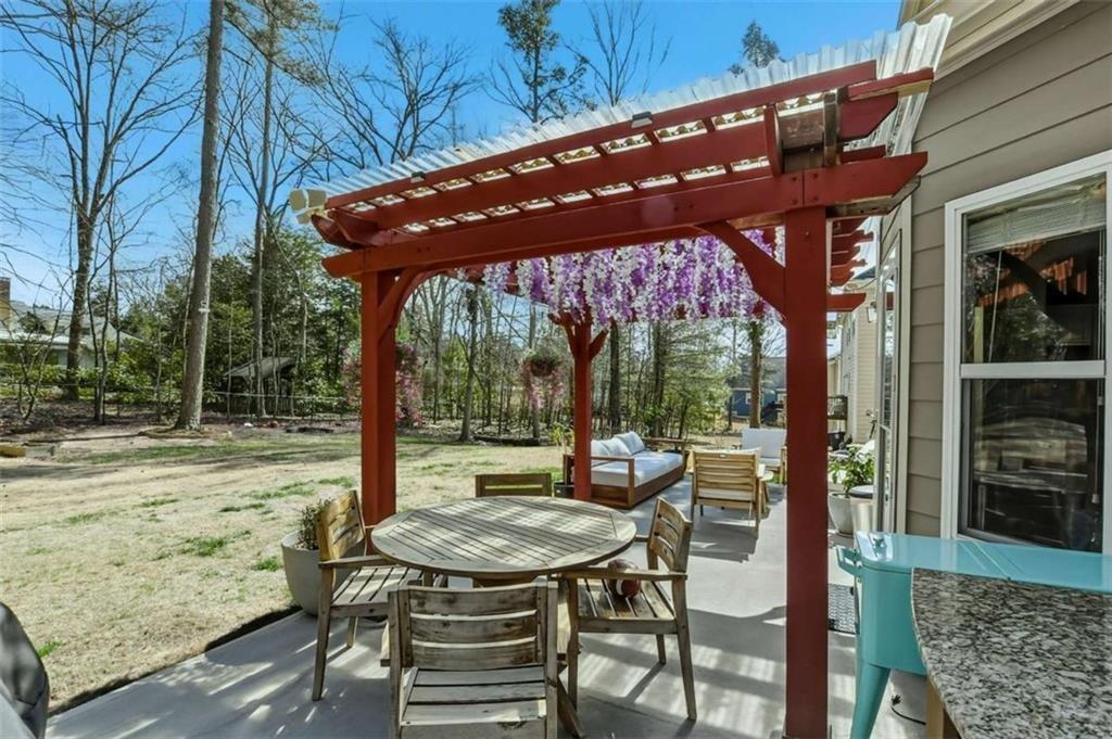 Roselake Cir, Douglasville, GA 30134