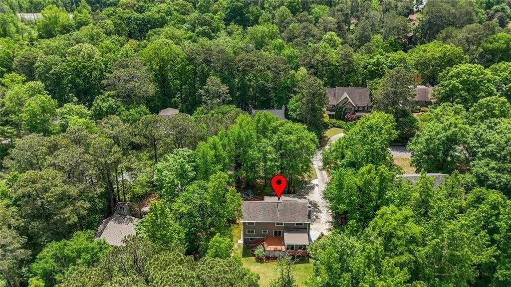 Nesbit Ferry Ln, Sandy Springs, GA 30350