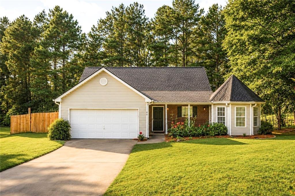 Cambridge Way, Loganville, GA 30052