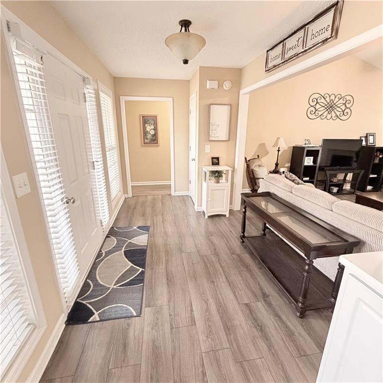 Cool Creek Ct, Lula, GA 30554