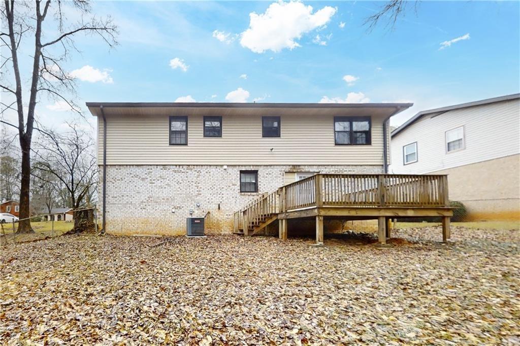 Emerald Springs Dr, Decatur, GA 30035