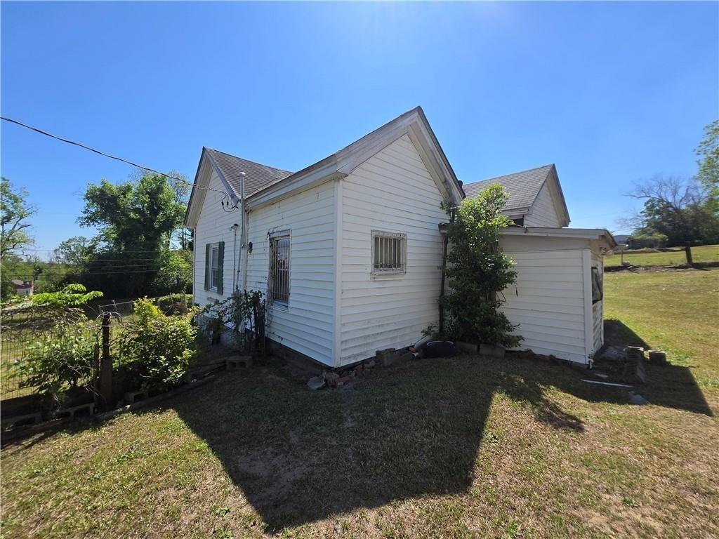 Cowan St, Macon, GA 31217