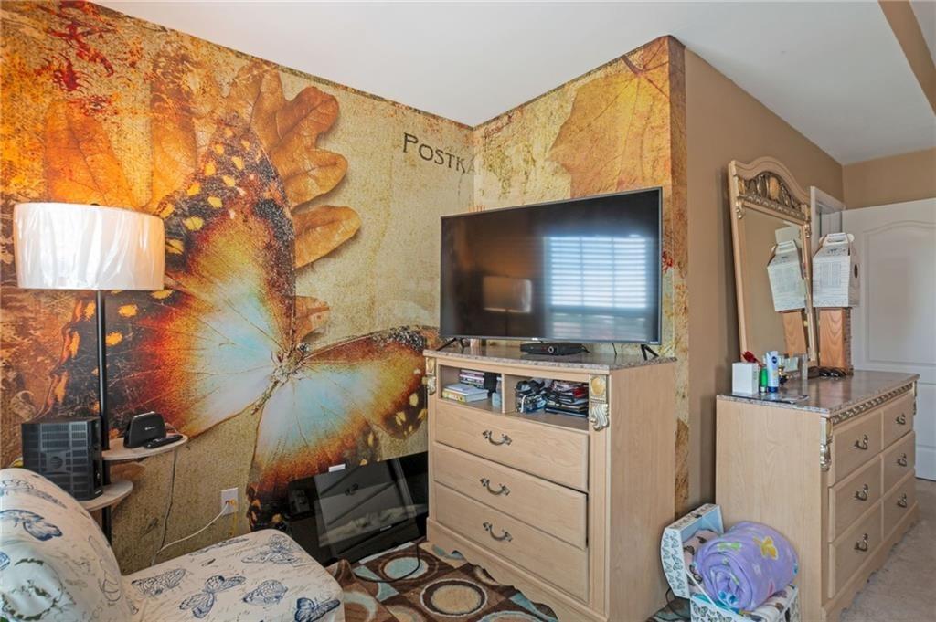 Clear View Dr, Snellville, GA 30078