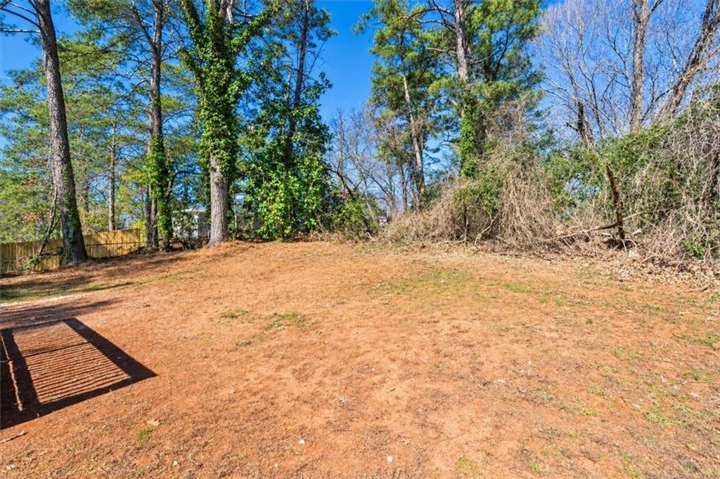 Larkspur Ter, Decatur, GA 30032