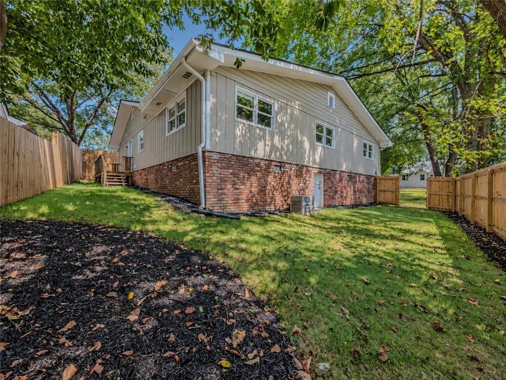 East Ave, Scottdale, GA 30079