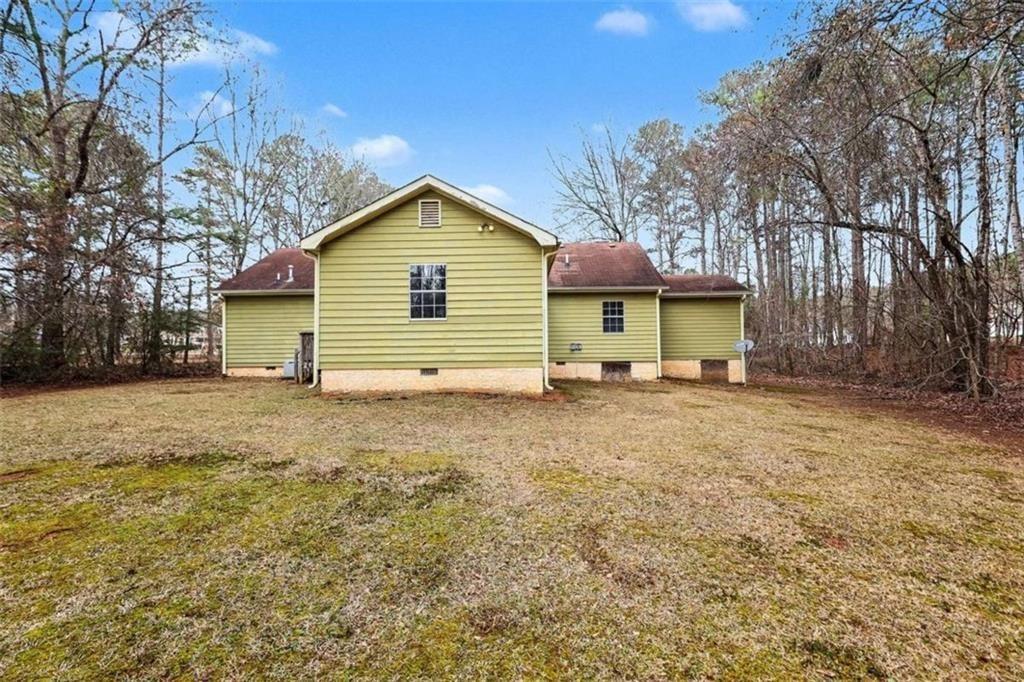 Ruth Dr, Newnan, GA 30265