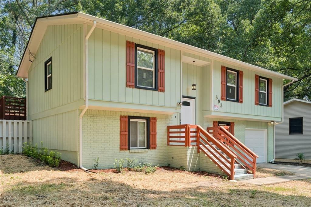 Country Lane Dr, Jonesboro, GA 30238