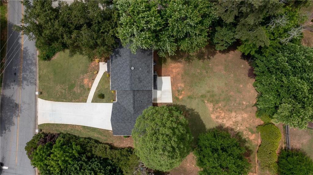 Cedar Wood Dr Sw, Lilburn, GA 30047