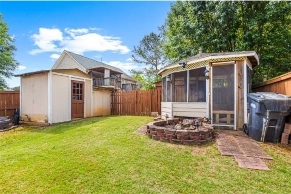 Birch Walk Dr, Riverdale, GA 30274