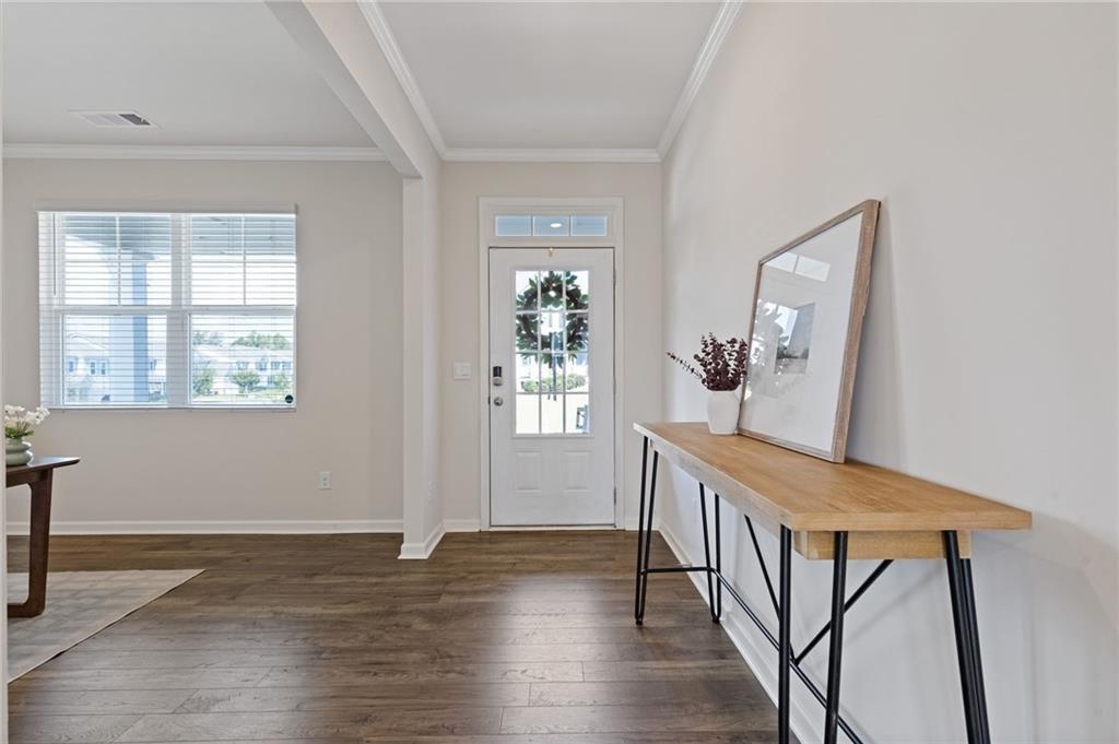 Screech Owl Dr, Flowery Branch, GA 30542
