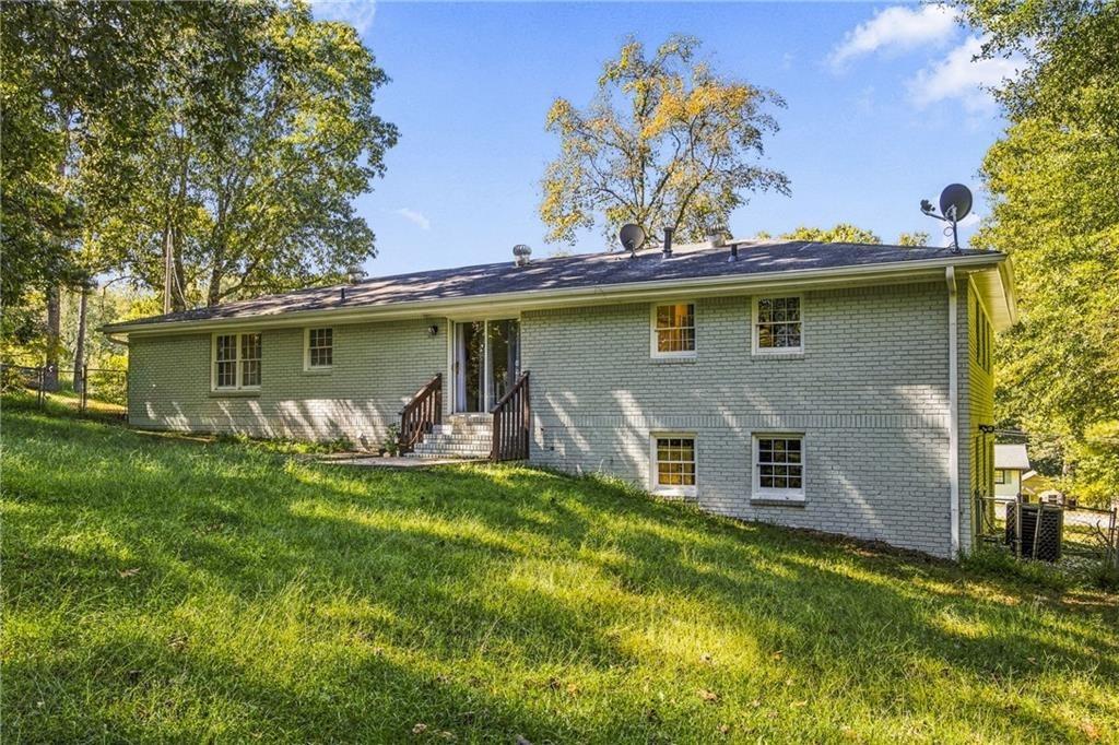David Ln Sw, Mableton, GA 30126