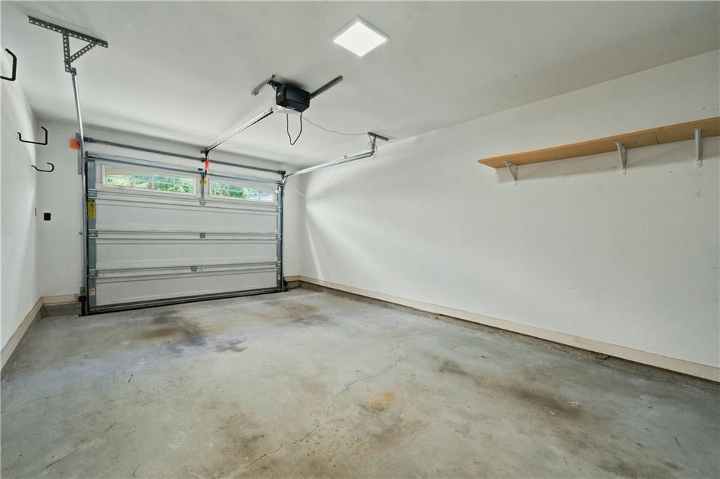 Holly Park Ln Se, Mableton, GA 30126