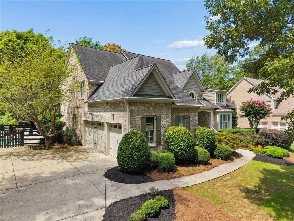 Charlotte Dr, Alpharetta, GA 30004