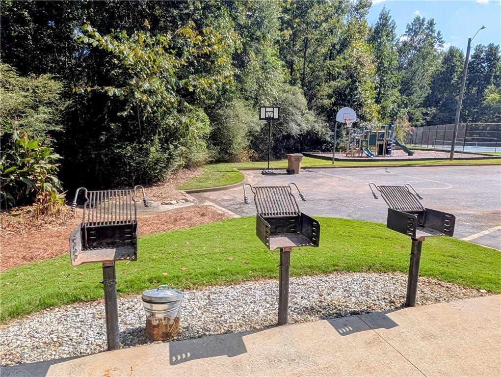 Springharbor Dr, Woodstock, GA 30188