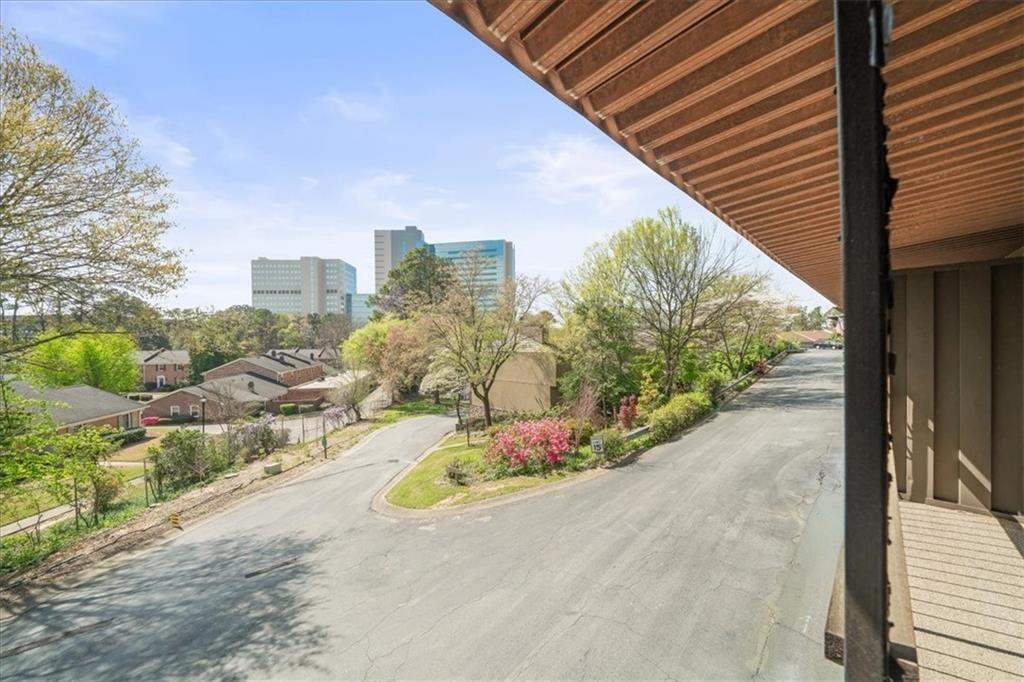 Woodcliff Way Ne, Atlanta, GA 30329