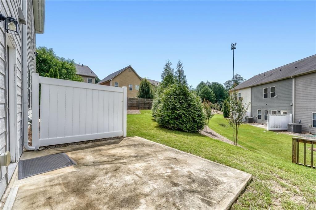 Thorncrest Dr, Tucker, GA 30084