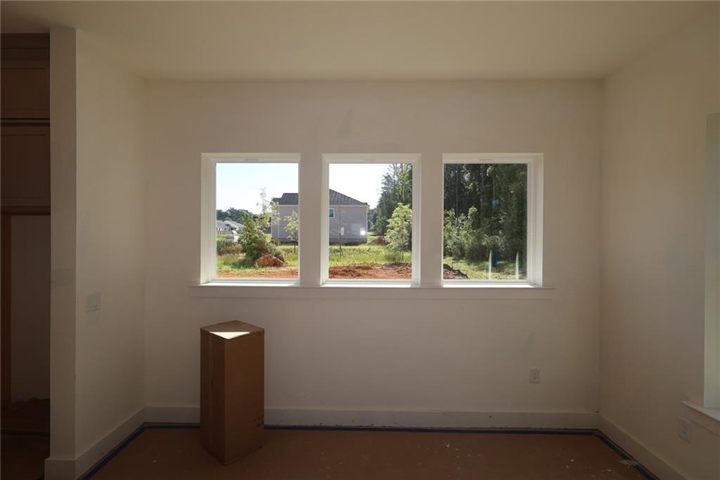 Beechnut Cir, Cumming, GA 30028