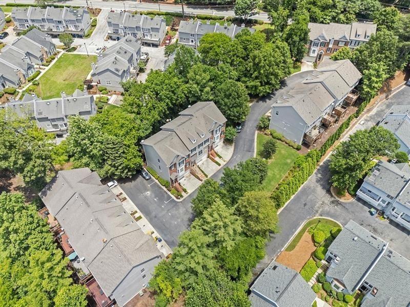 Brickton Dr Nw, Atlanta, GA 30318