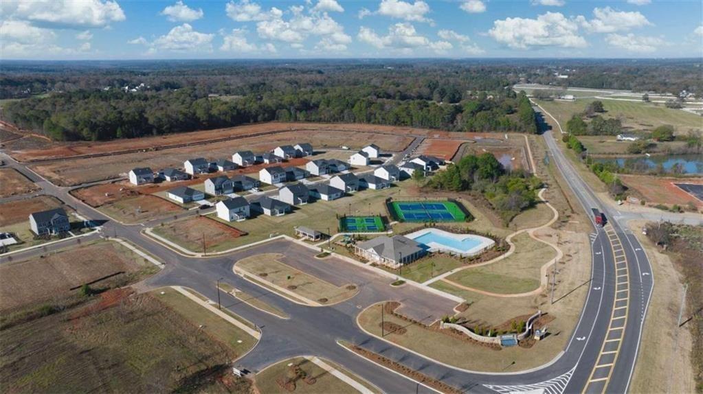 Graham Campbell Ln, Statham, GA 30666