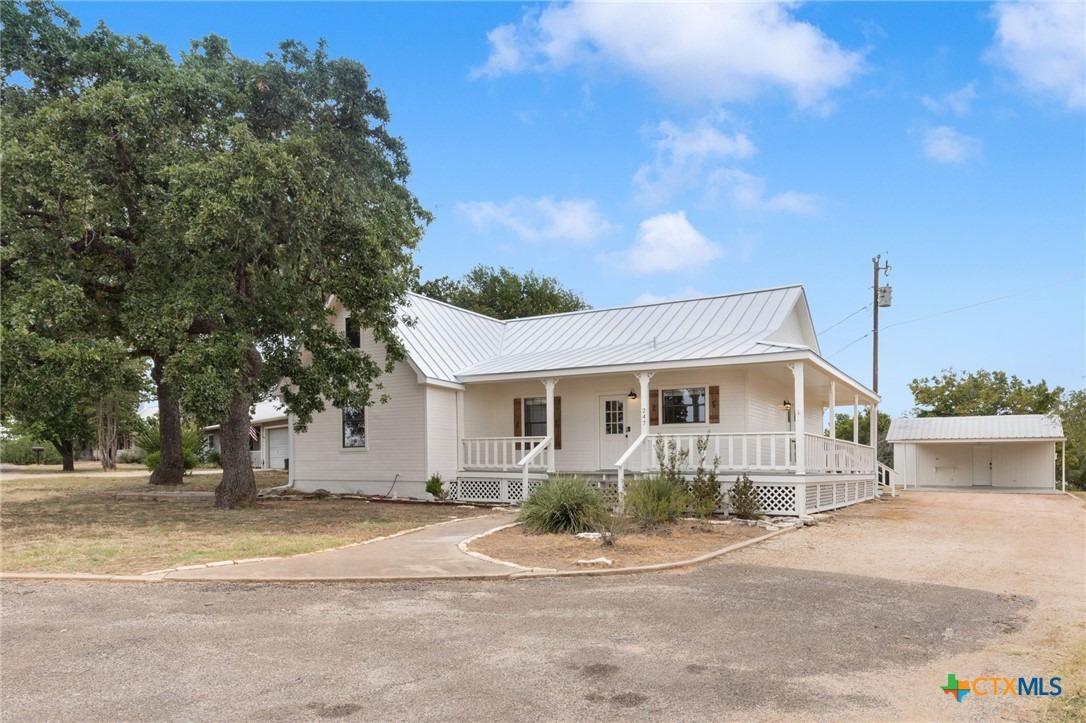 Sunday Cir, Fredericksburg, TX 78624